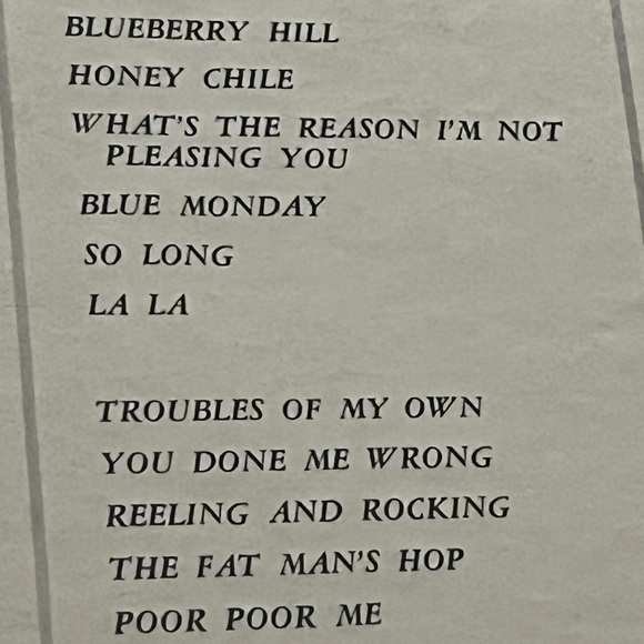 Fats Domino -This is Fats Domino Vinyl LP Record 1958 Pressing . Black label - Picture 3 of 7